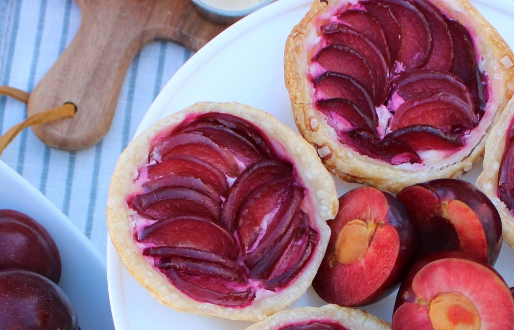 mini plum tart for two