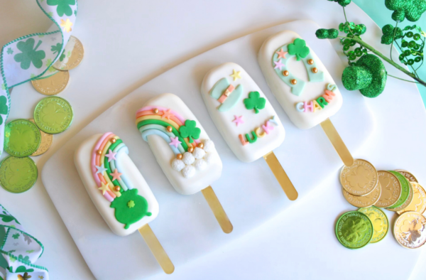 St. Patrick's Day Cakesicles